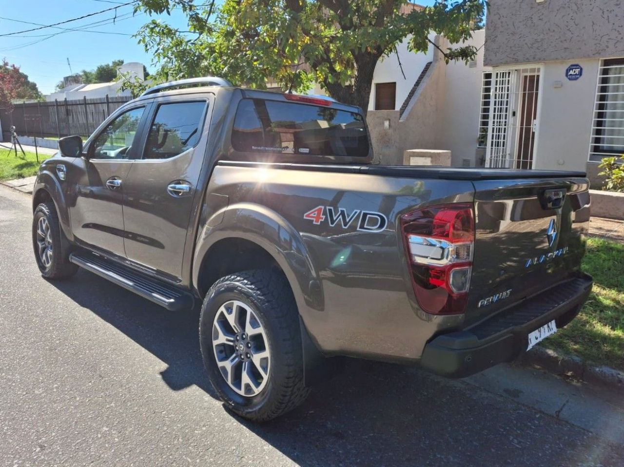Renault Alaskan Usada Financiado en Córdoba, deRuedas