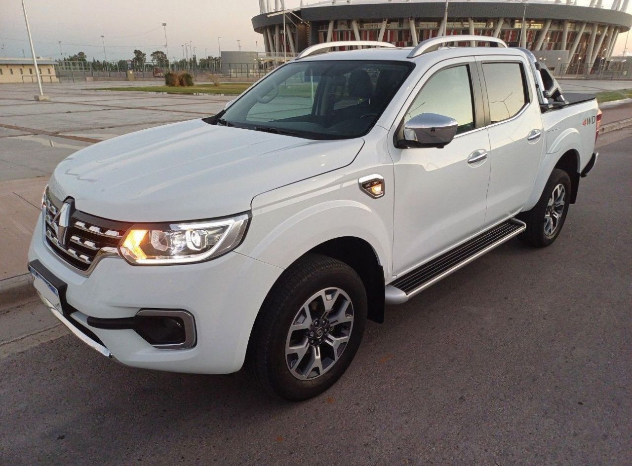 Renault Alaskan Usada en San Juan, deRuedas