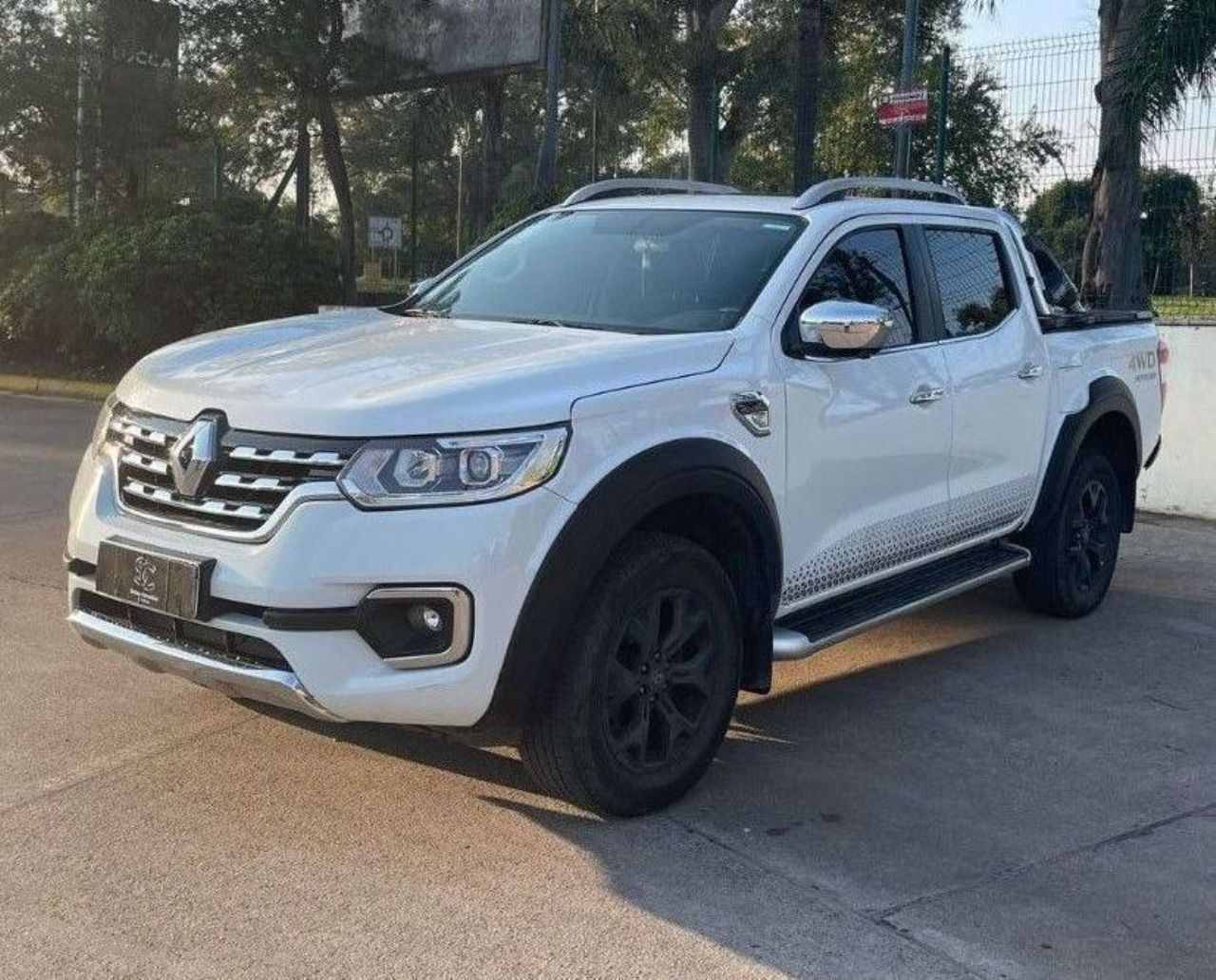 Renault Alaskan Usada Financiado en Córdoba, deRuedas