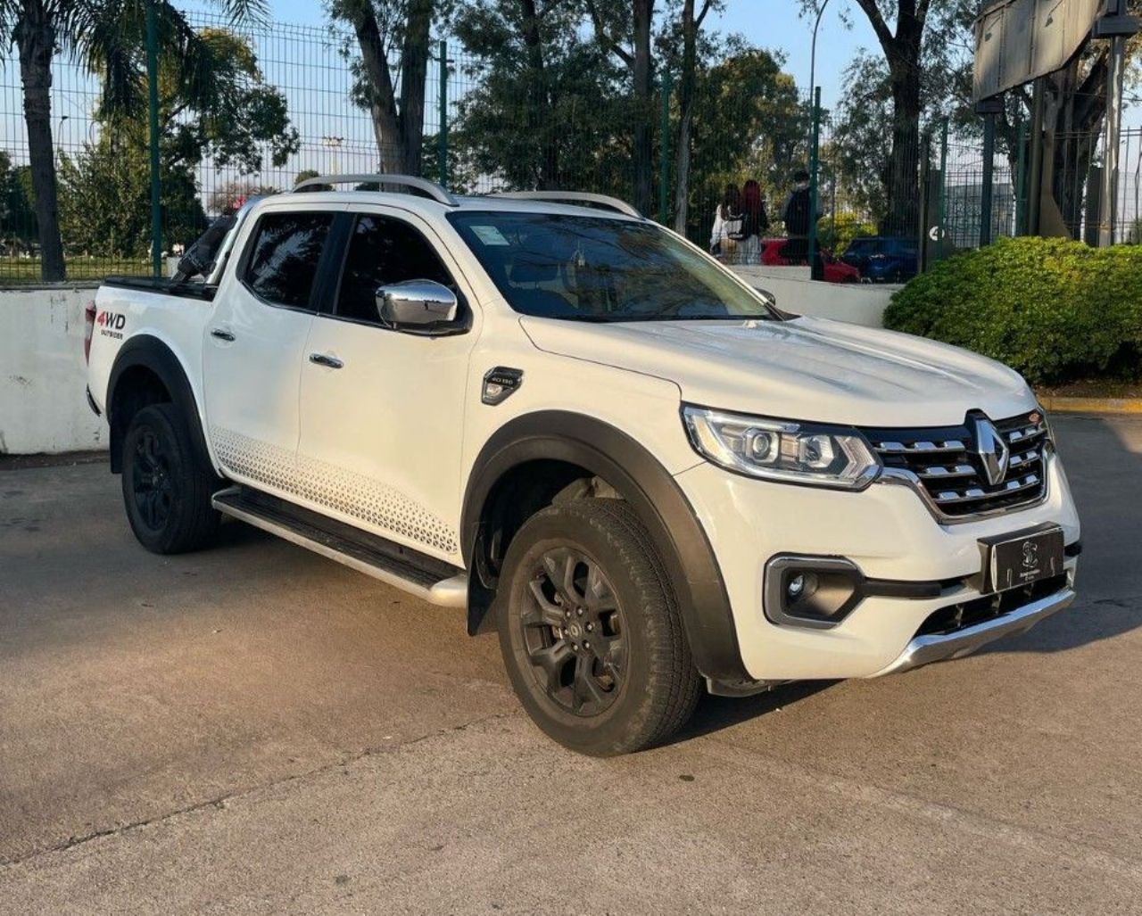 Renault Alaskan Usada Financiado en Córdoba, deRuedas