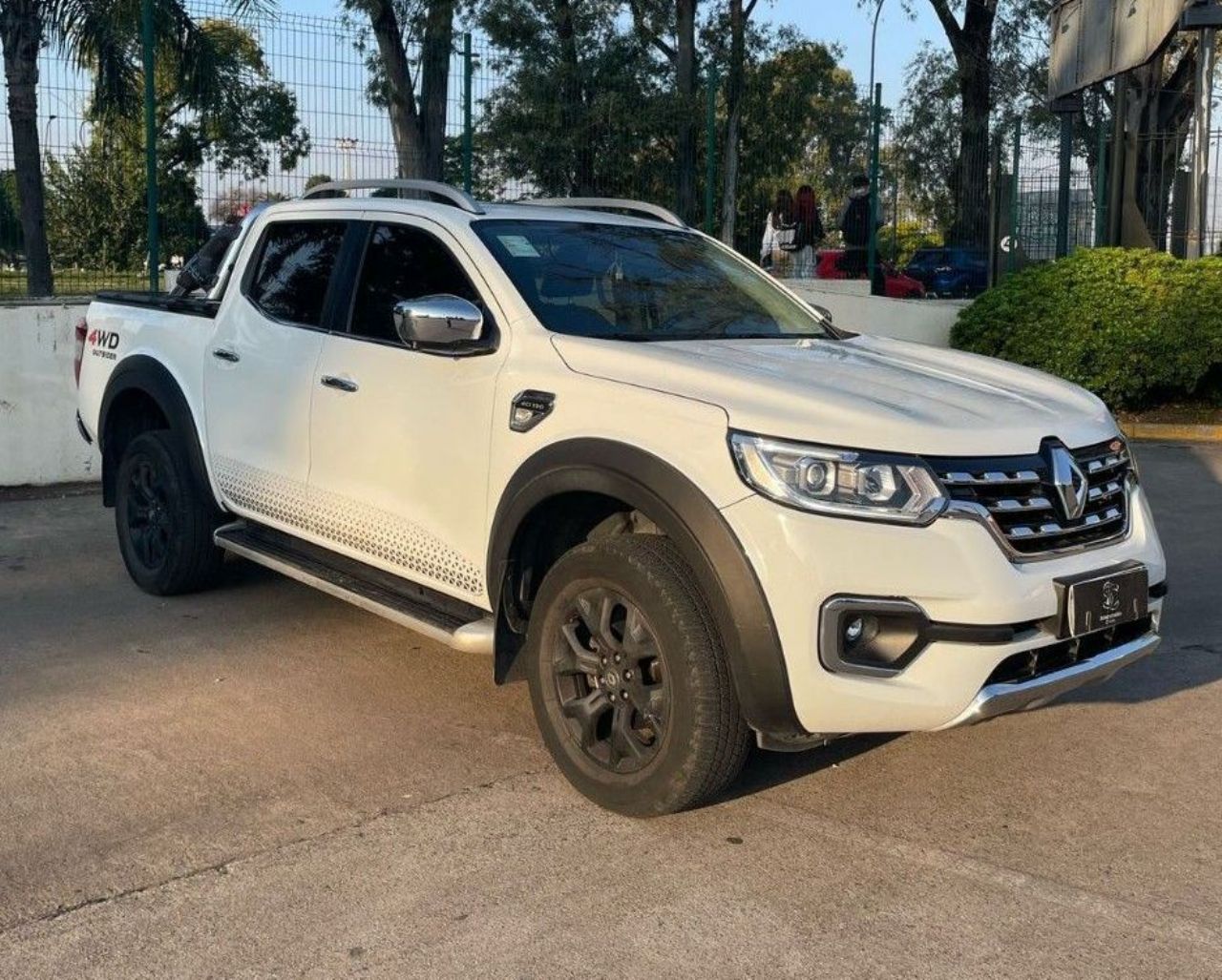 Renault Alaskan Usada Financiado en Córdoba, deRuedas