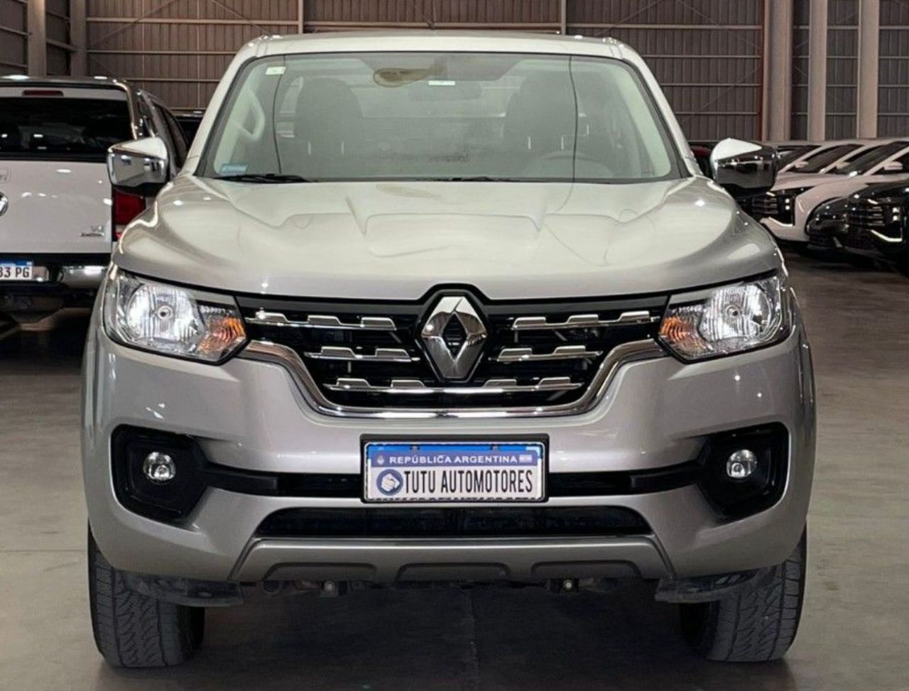 Renault Alaskan Usada Financiado en Córdoba, deRuedas