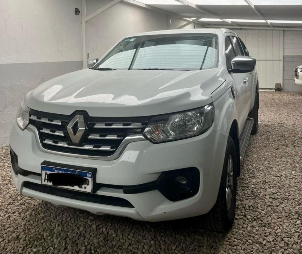 Renault Alaskan Usada Financiado en Córdoba, deRuedas
