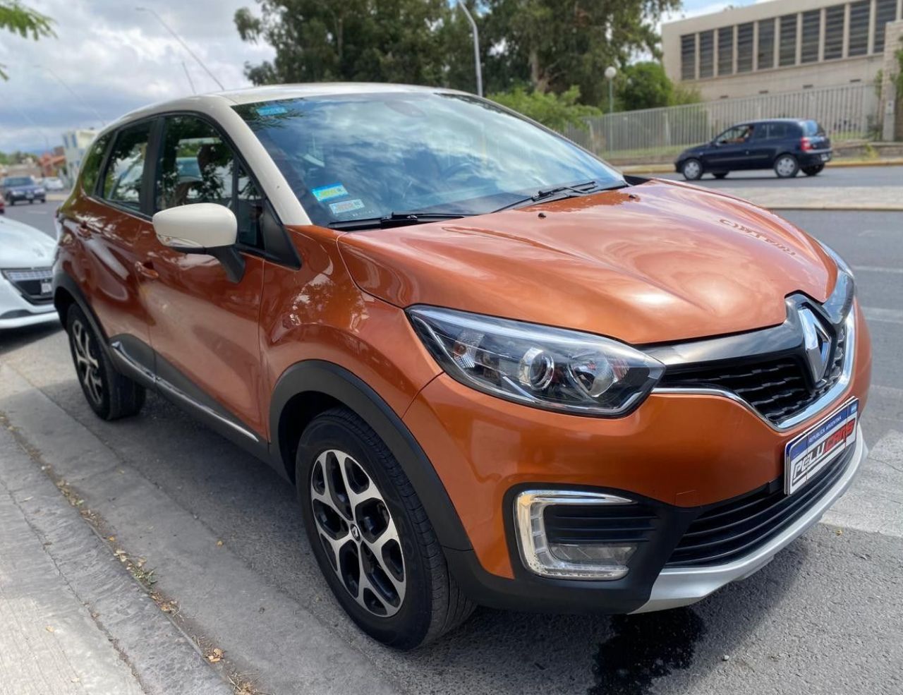Renault Captur Usado Financiado en San Juan, deRuedas