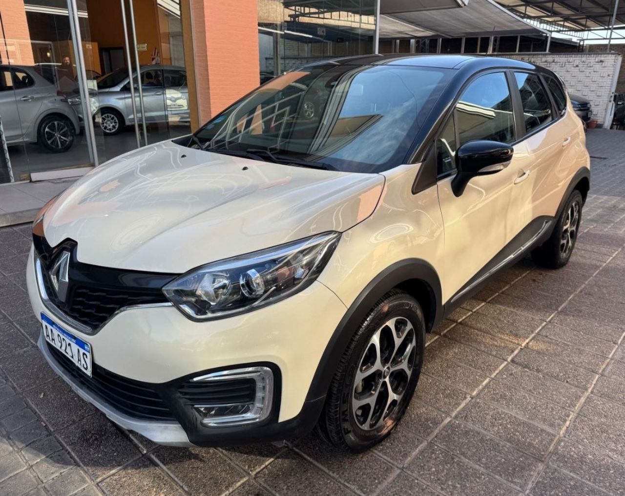 Renault Captur Usado Financiado en Mendoza, deRuedas