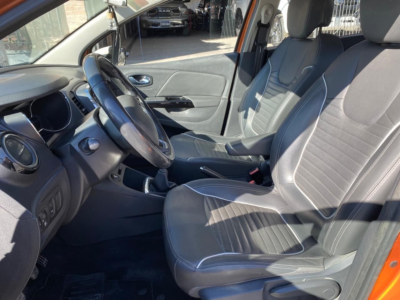 Renault Captur Usado Financiado en San Juan, deRuedas