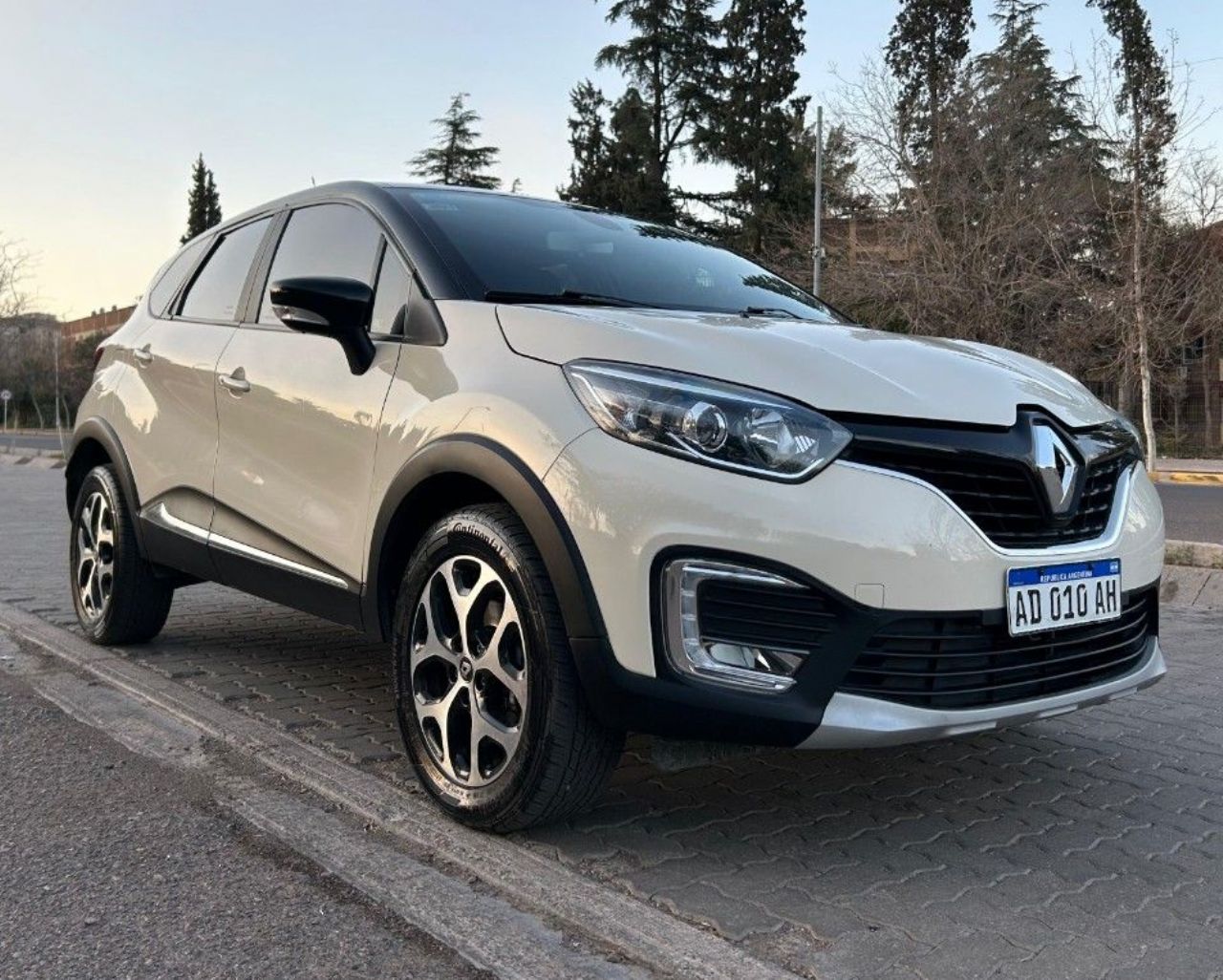 Renault Captur Usado Financiado en Mendoza, deRuedas