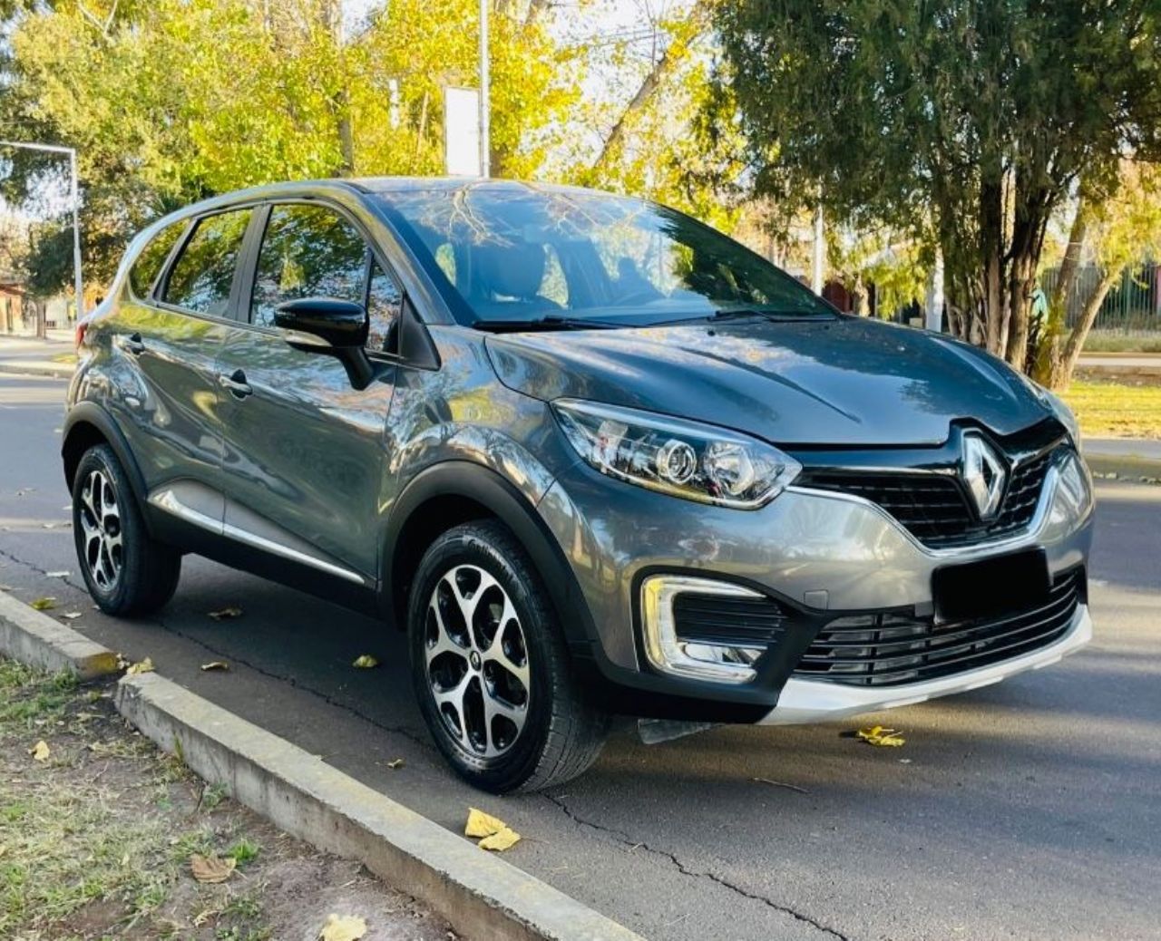 Renault Captur Usado Financiado en Mendoza, deRuedas