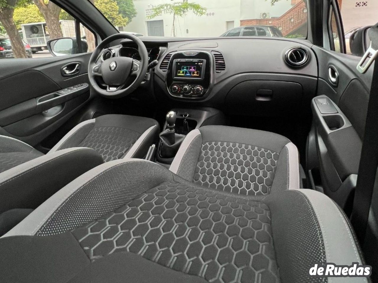 Renault Captur Nuevo en Córdoba, deRuedas