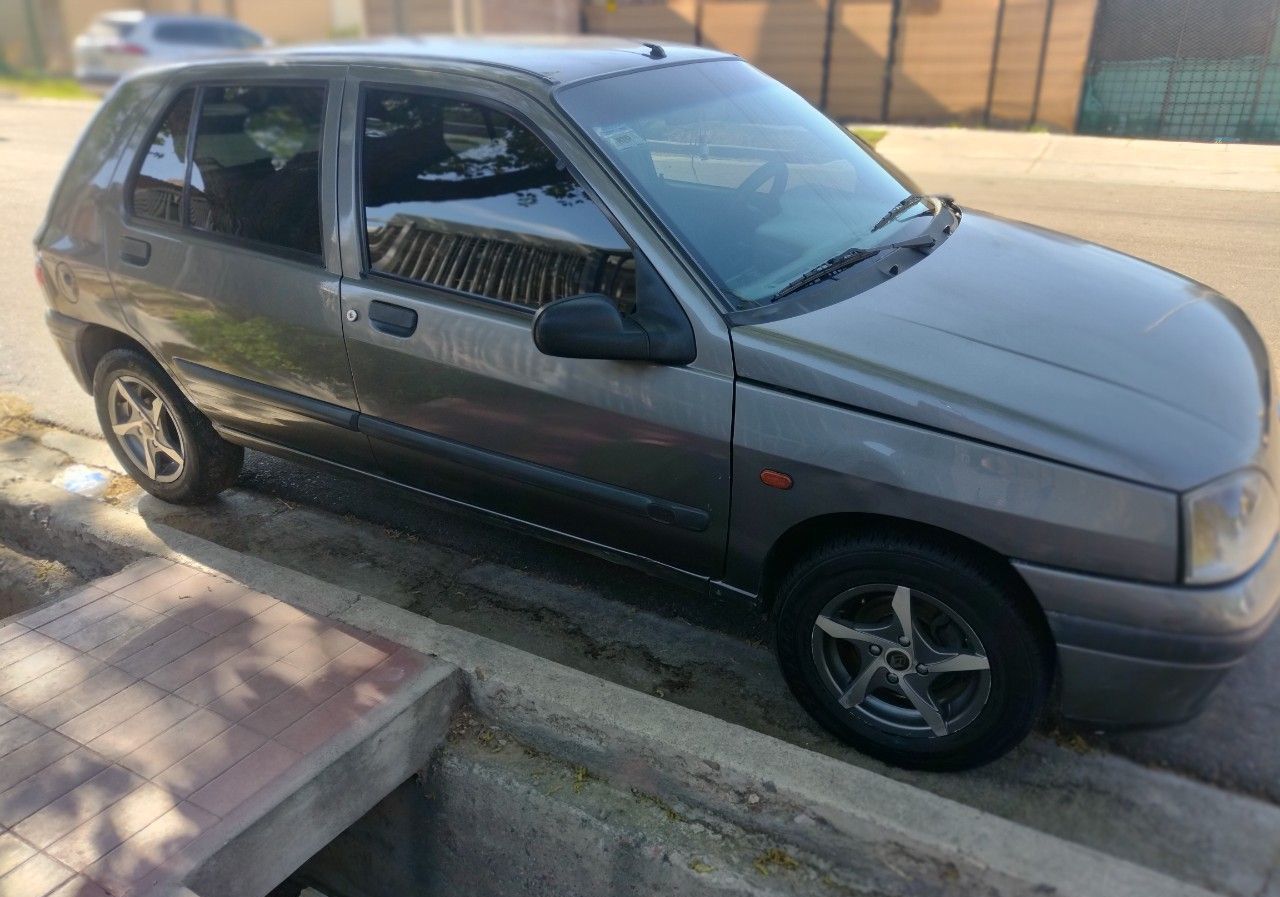 Renault Clio Usado en Mendoza, deRuedas