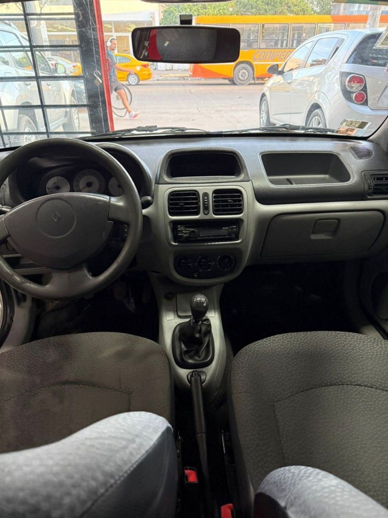 Renault Clio Usado Financiado en Córdoba, deRuedas
