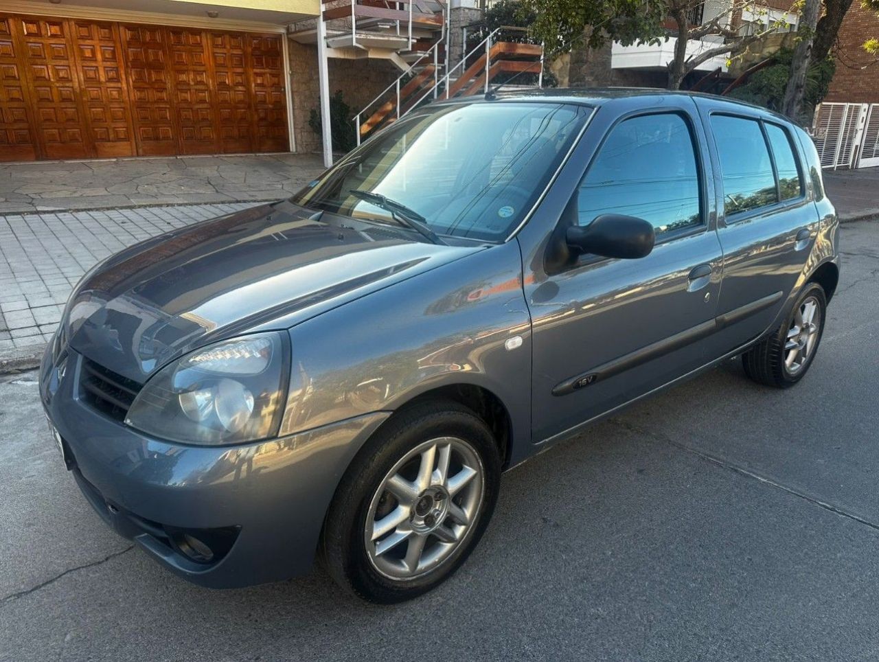 Renault Clio Usado Financiado en Córdoba, deRuedas