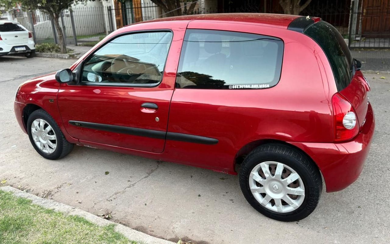 Renault Clio Usado Financiado en Córdoba, deRuedas