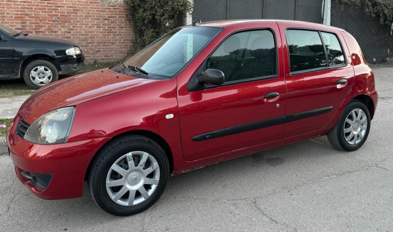 Renault Clio Usado Financiado en Córdoba, deRuedas