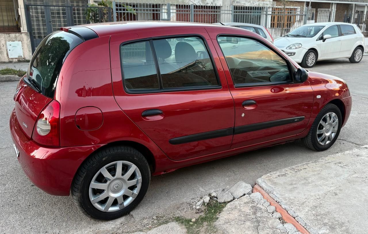 Renault Clio Usado Financiado en Córdoba, deRuedas