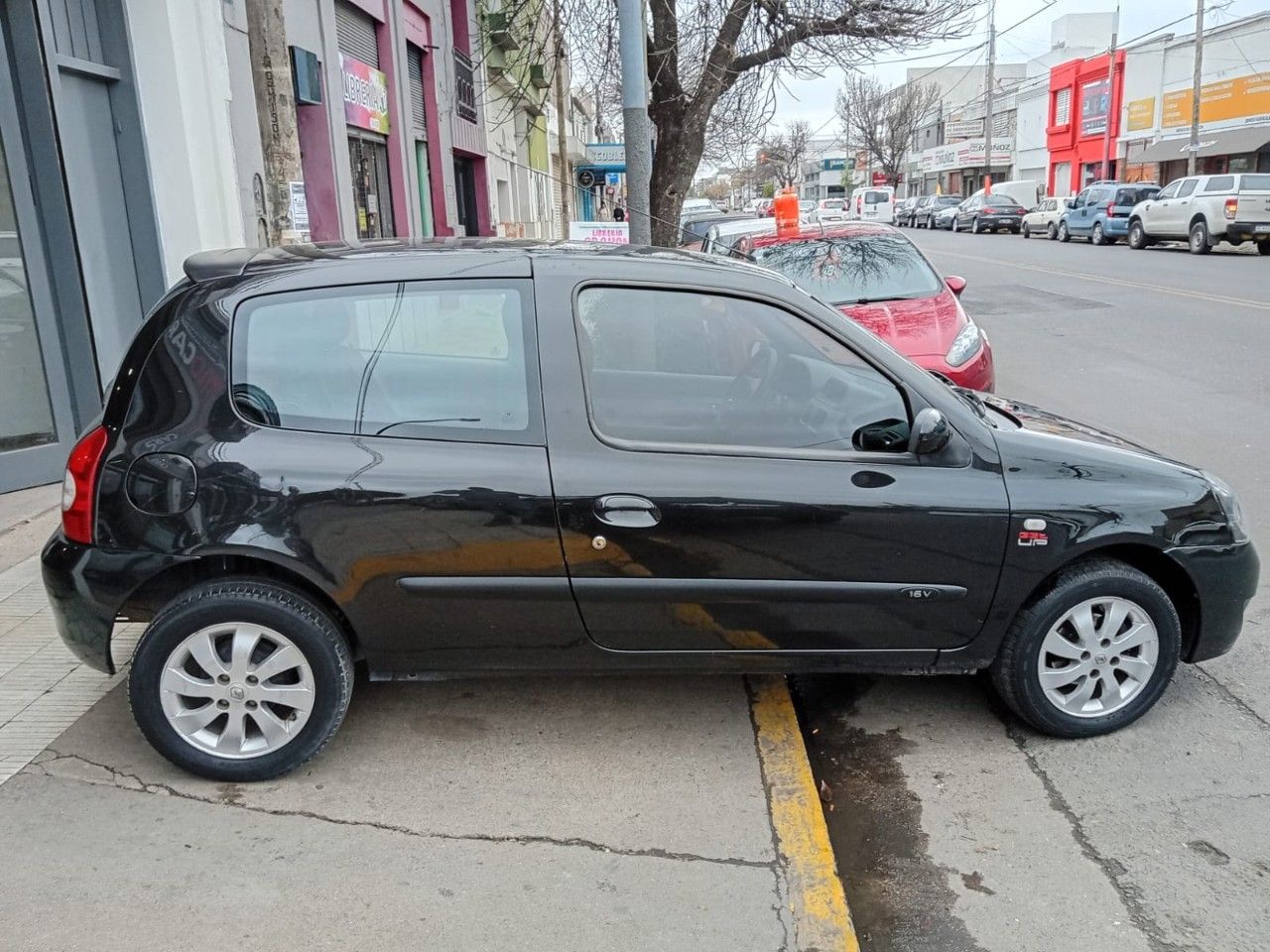 Renault Clio Usado Financiado en Córdoba, deRuedas