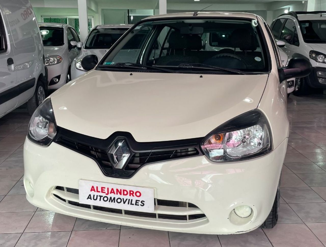 Renault Clio Usado Financiado en Córdoba, deRuedas