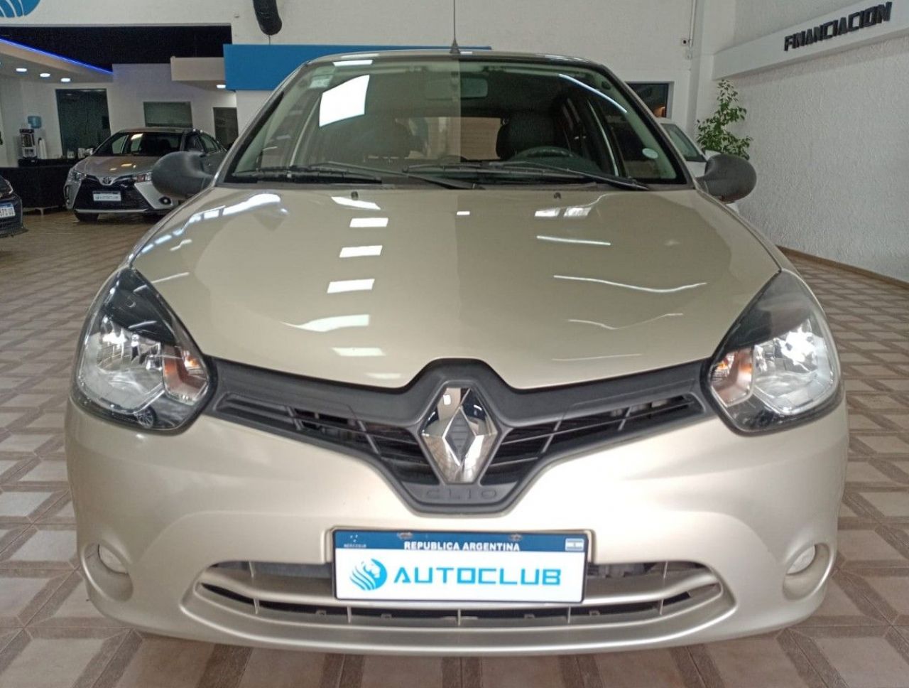 Renault Clio Usado Financiado en Córdoba, deRuedas