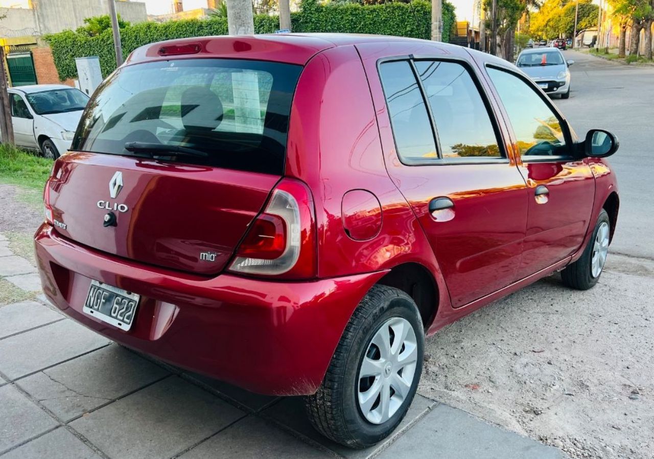Renault Clio Usado Financiado en Córdoba, deRuedas