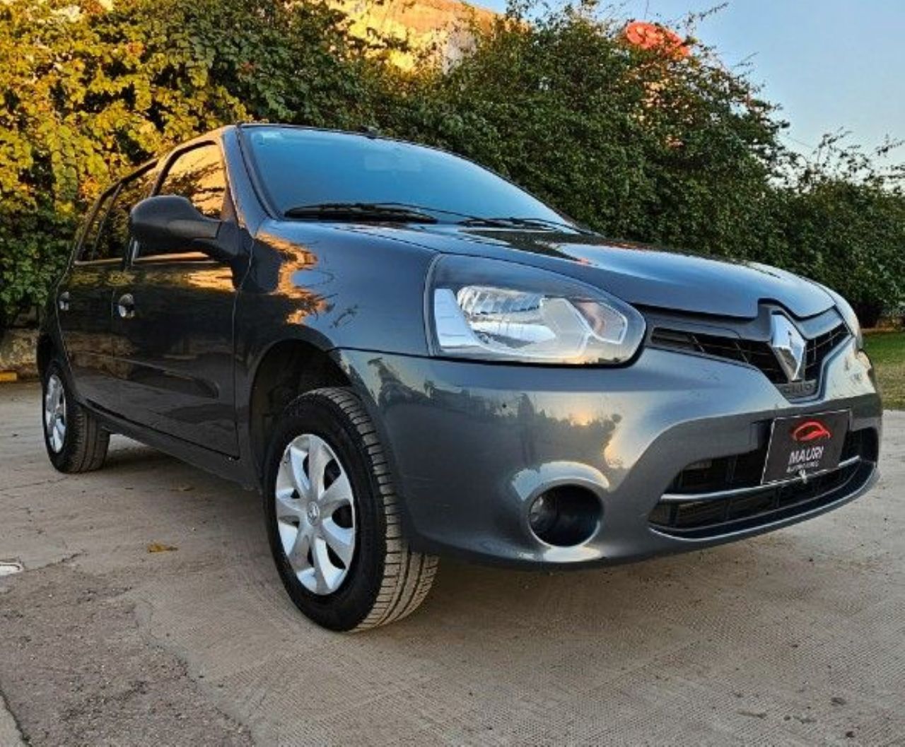 Renault Clio Usado Financiado en Córdoba, deRuedas