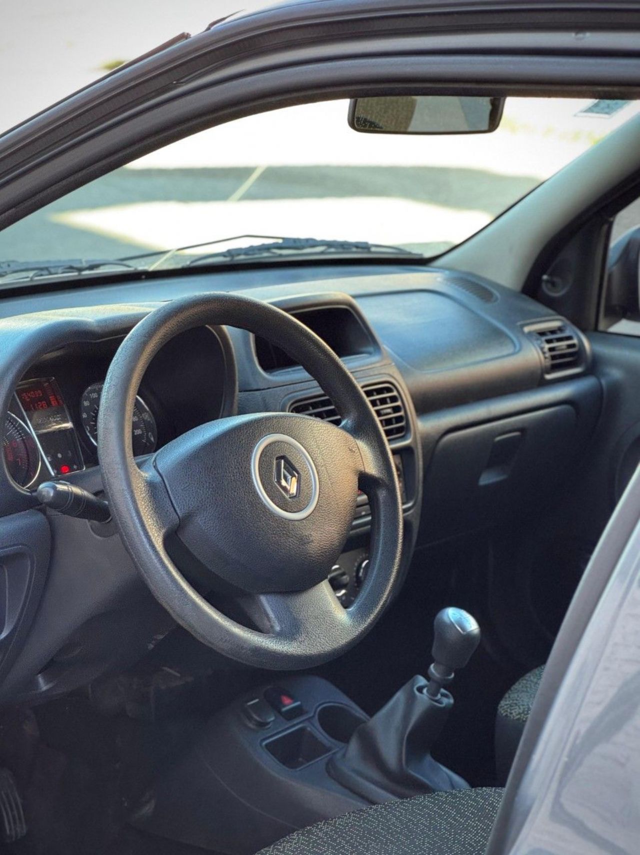 Renault Clio Usado Financiado en Córdoba, deRuedas