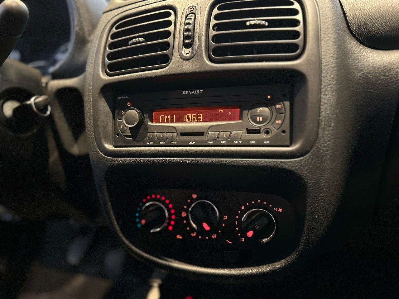 Renault Clio Usado Financiado en Córdoba, deRuedas