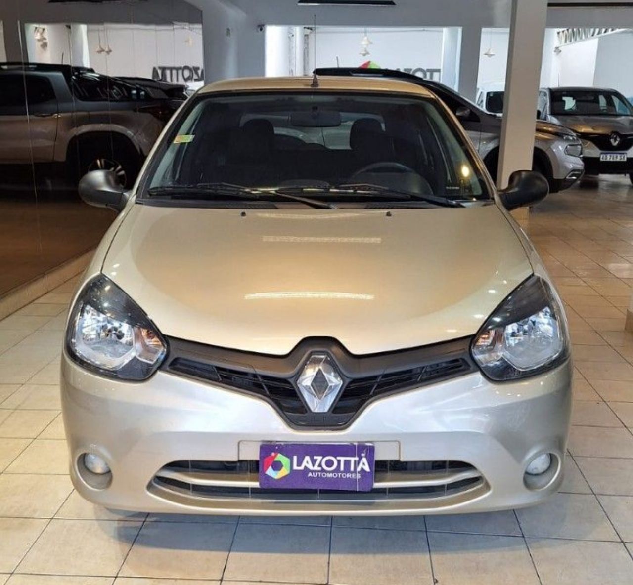 Renault Clio Usado Financiado en Córdoba, deRuedas