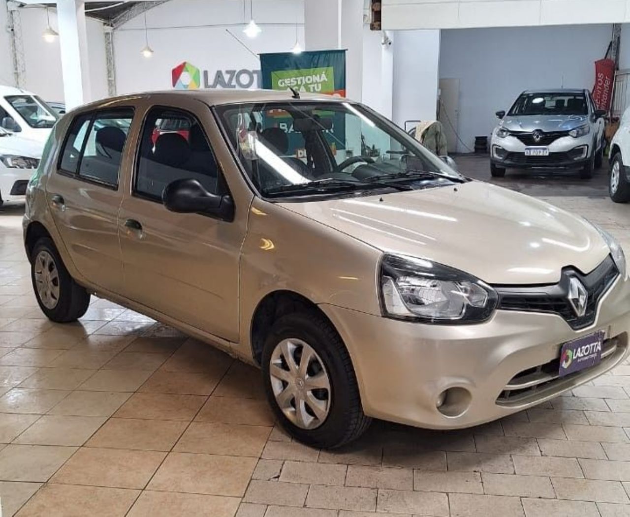 Renault Clio Usado Financiado en Córdoba, deRuedas