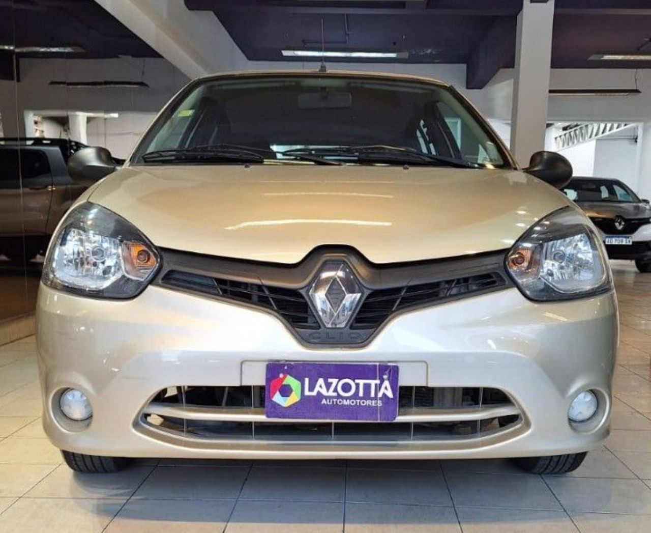 Renault Clio Usado Financiado en Córdoba, deRuedas