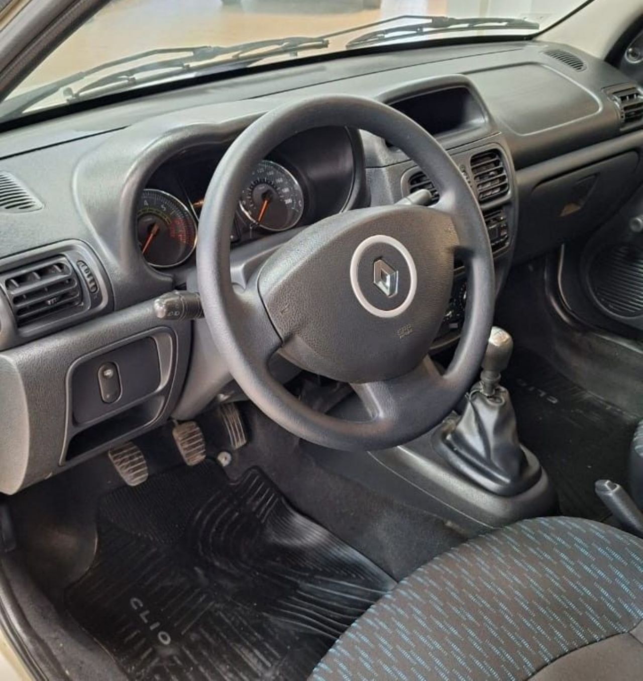 Renault Clio Usado Financiado en Córdoba, deRuedas