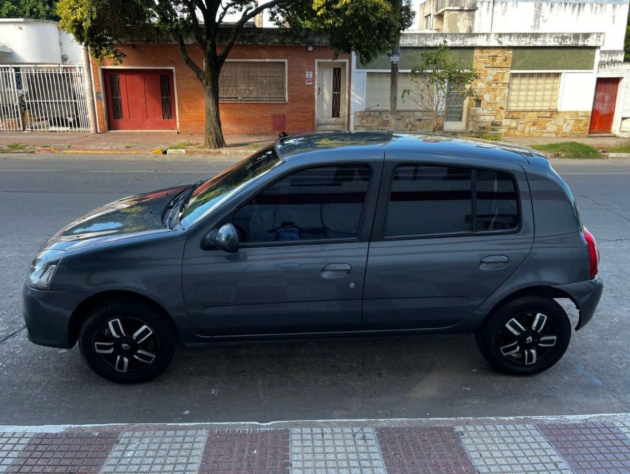 Renault Clio Usado Financiado en Córdoba, deRuedas