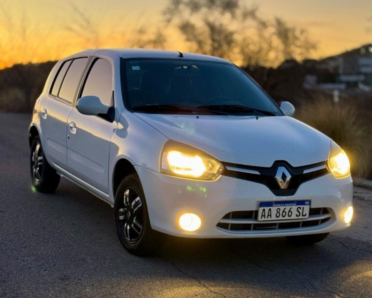 Renault Clio Usado Financiado en Córdoba, deRuedas