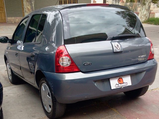 Renault Clio II Usado en Mendoza, deRuedas