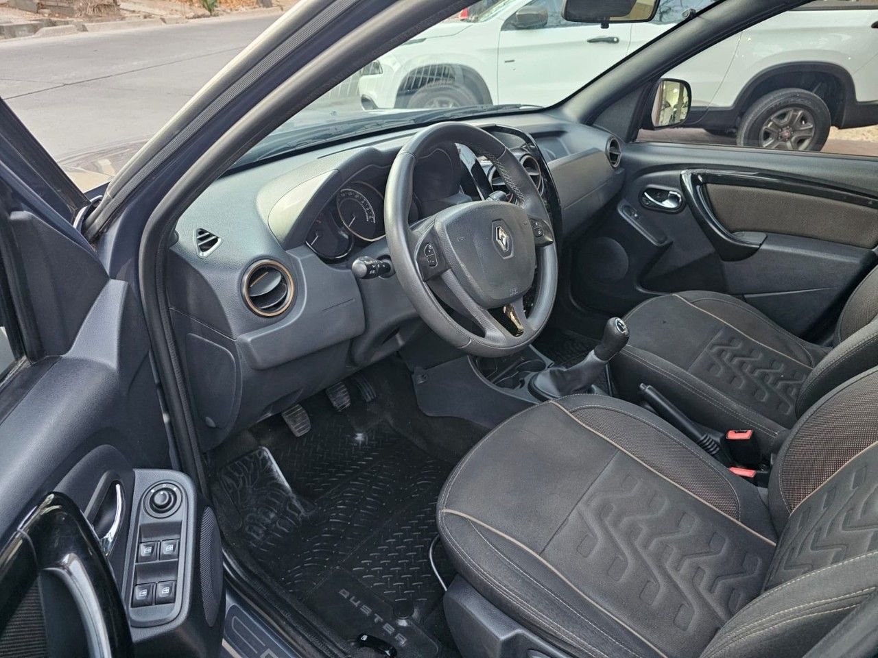 Renault Duster Usado Financiado en Mendoza, deRuedas