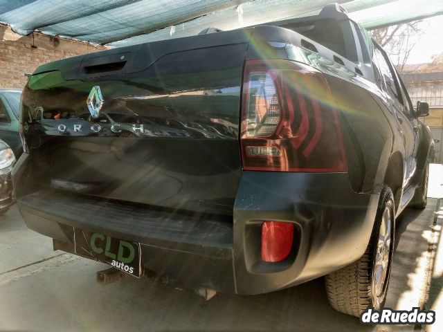 Renault Duster Oroch Usada en Mendoza, deRuedas