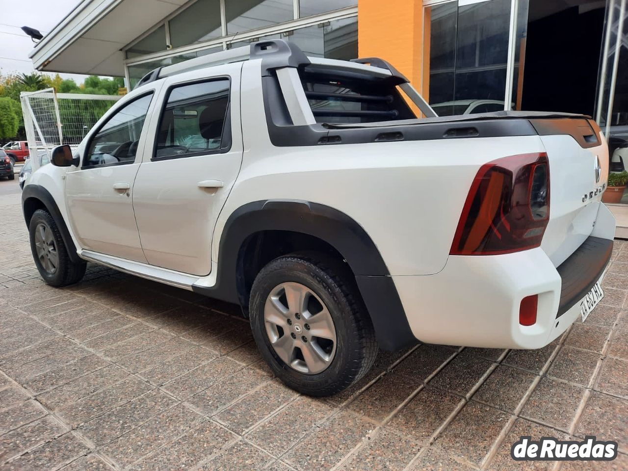 Renault Duster Oroch Usada en Mendoza, deRuedas