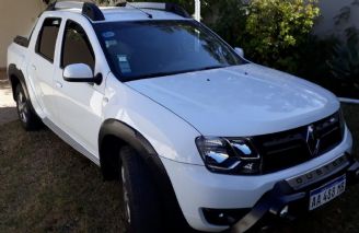 Renault Duster Oroch Usada en Córdoba Financiado
