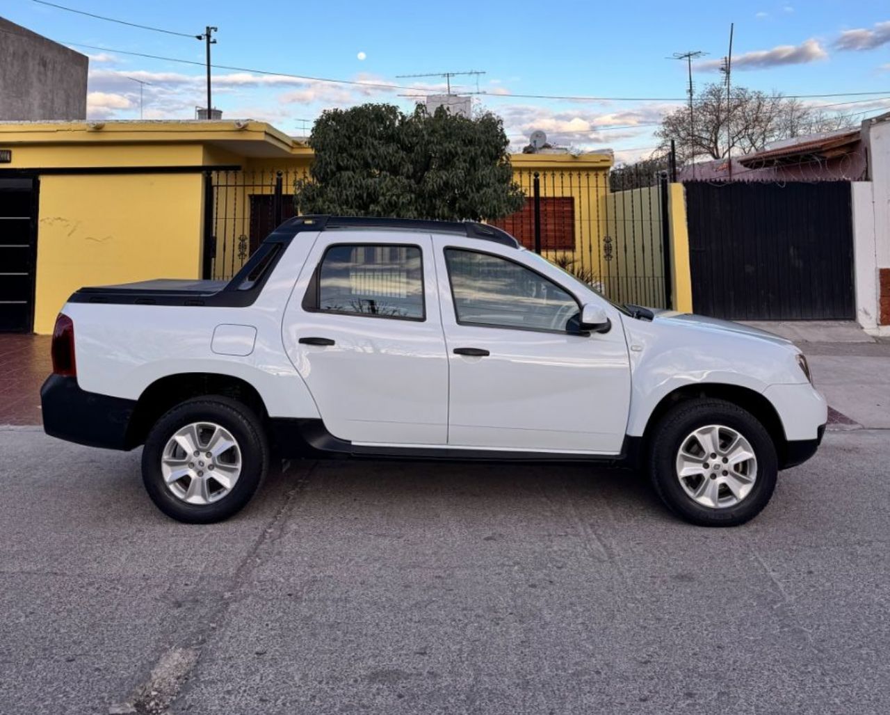 Renault Duster Oroch Usada en Mendoza, deRuedas