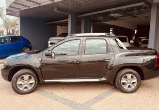 Renault Duster Oroch Usada en Córdoba Financiado