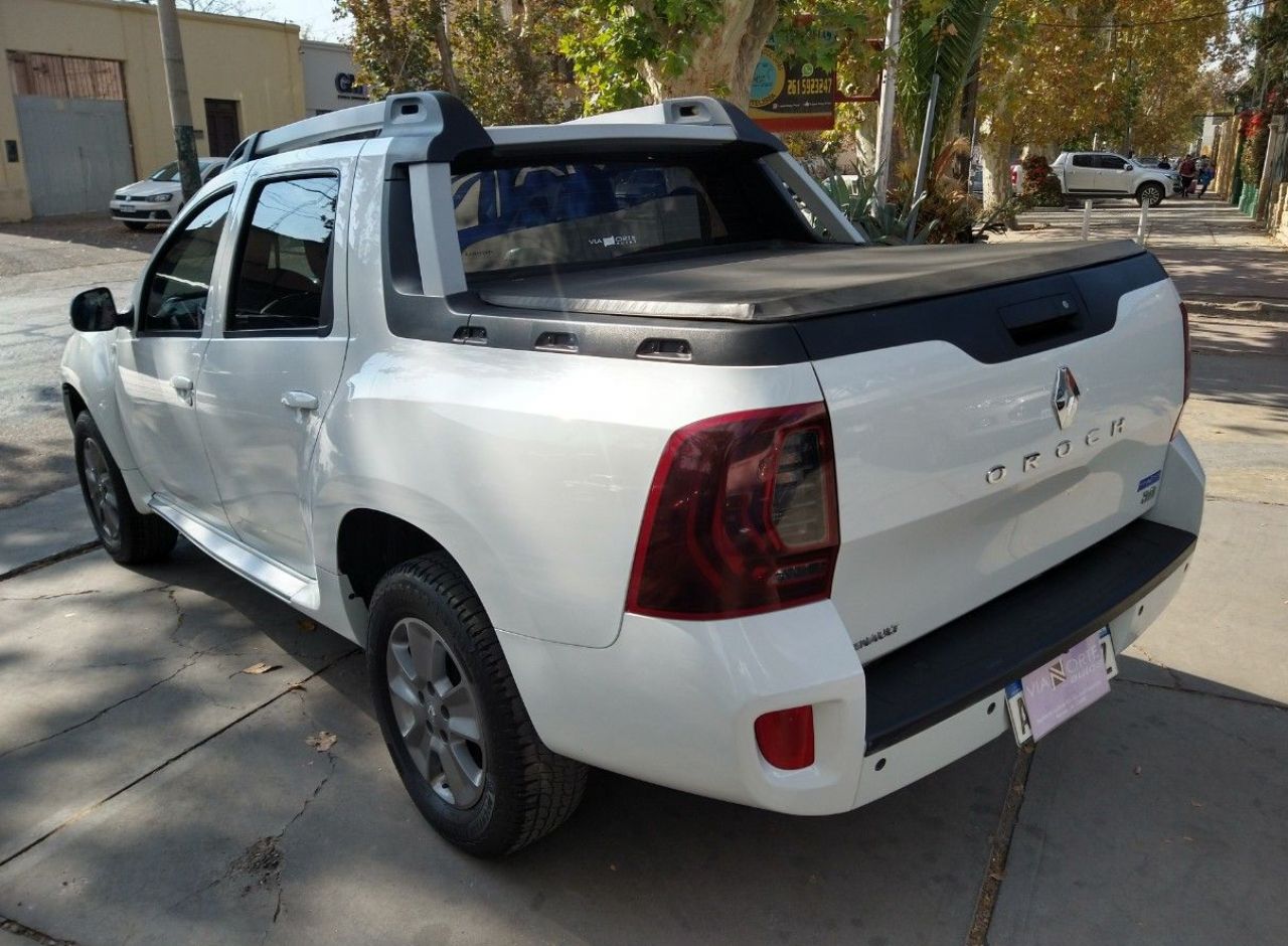 Renault Duster Oroch Usada en Mendoza, deRuedas