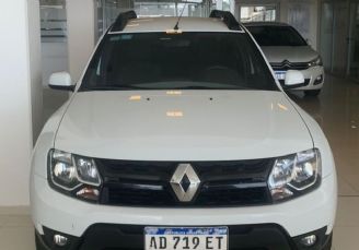 Renault Duster Oroch Usada en Córdoba Financiado
