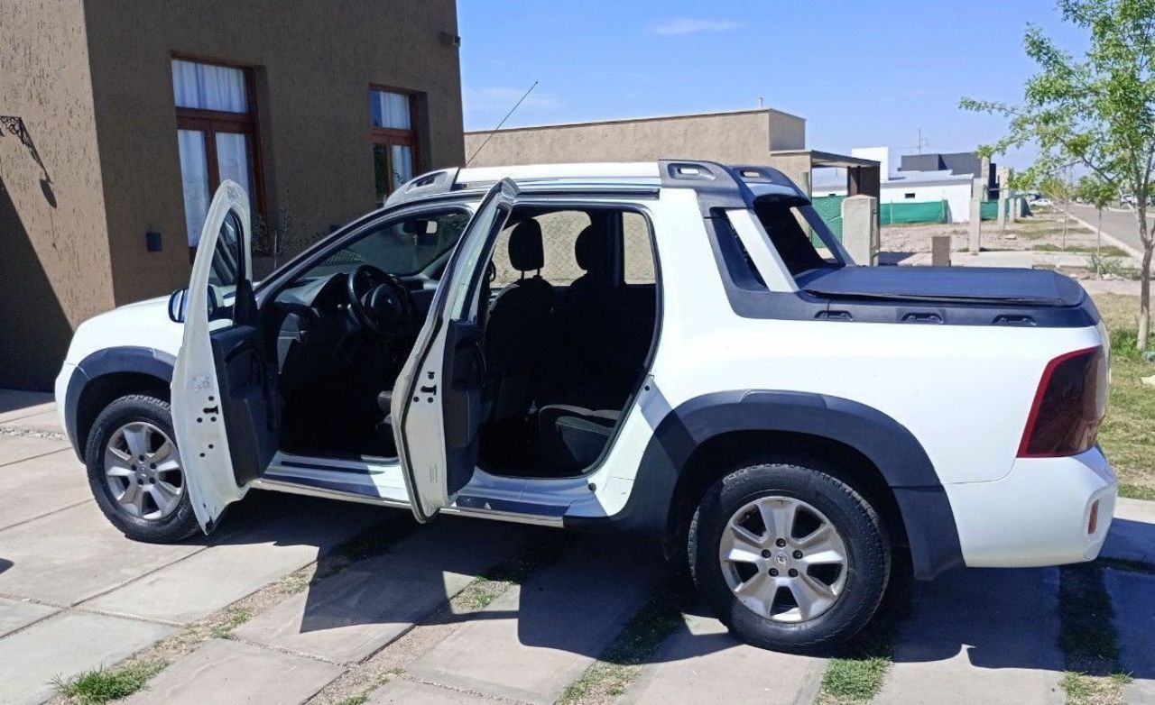 Renault Duster Oroch Usada en Mendoza, deRuedas