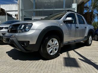 Renault Duster Oroch Usada en Córdoba Financiado