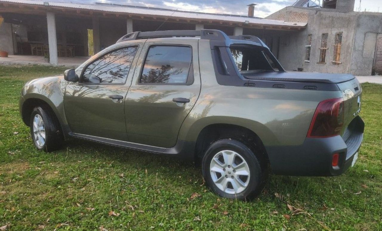 Renault Duster Oroch Usada en Mendoza, deRuedas