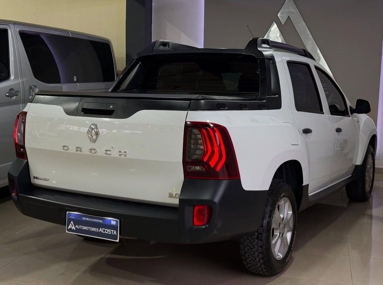 Renault Duster Oroch Usada Financiado en San Juan, deRuedas