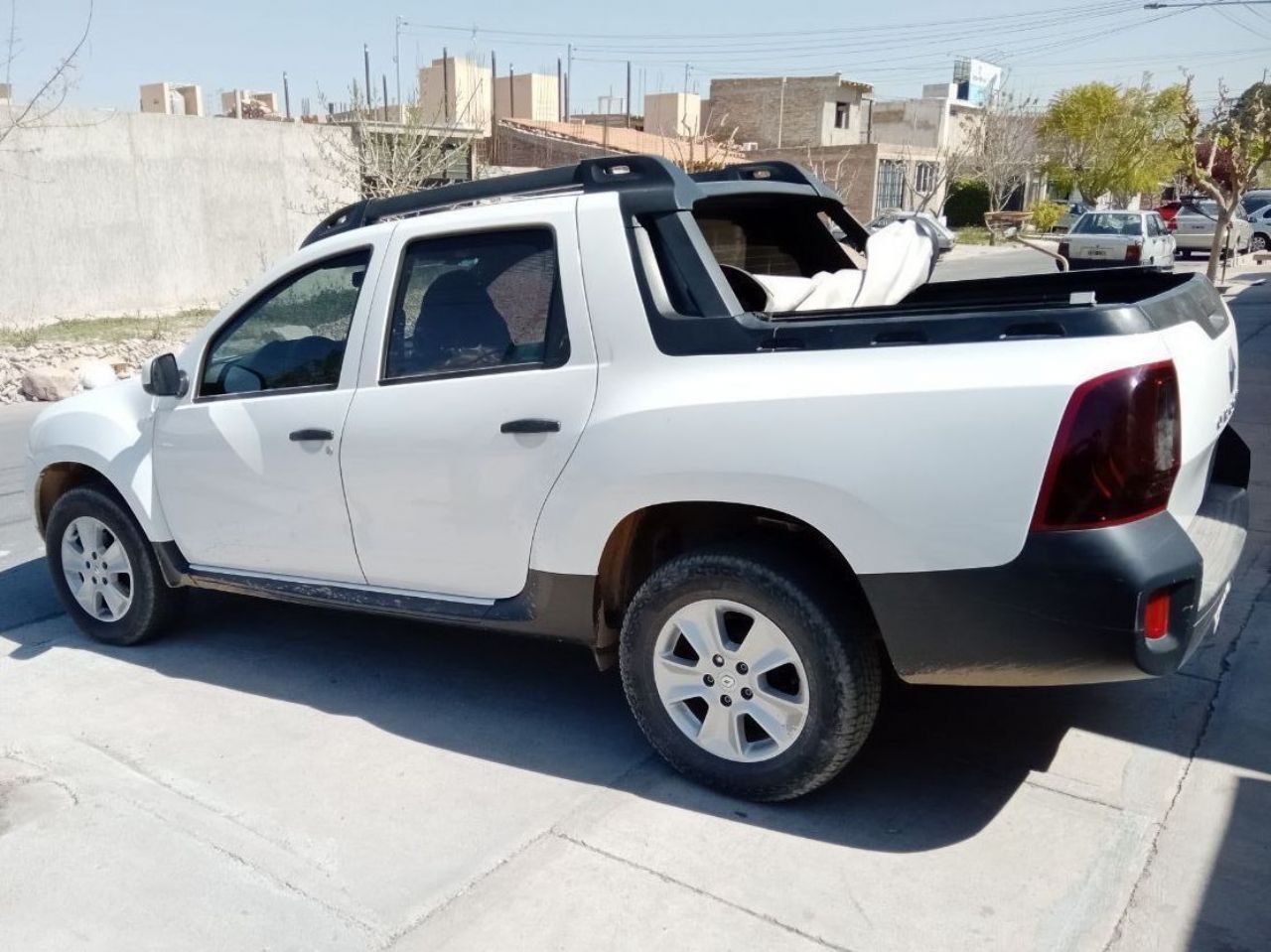 Renault Duster Oroch Usada en Mendoza, deRuedas