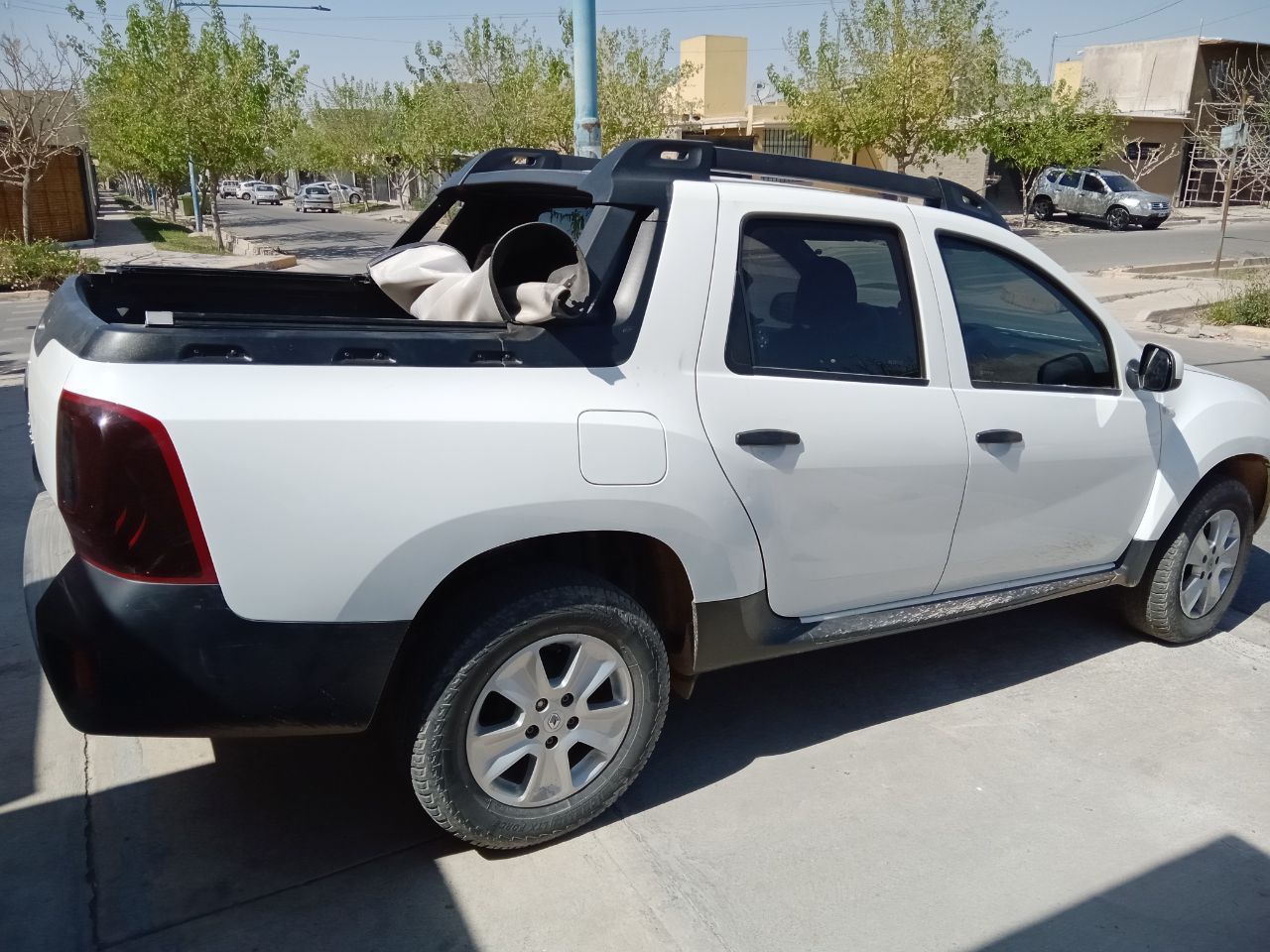 Renault Duster Oroch Usada en Mendoza, deRuedas