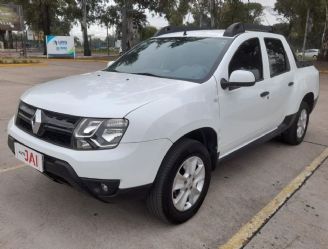 Renault Duster Oroch Usada en Córdoba Financiado