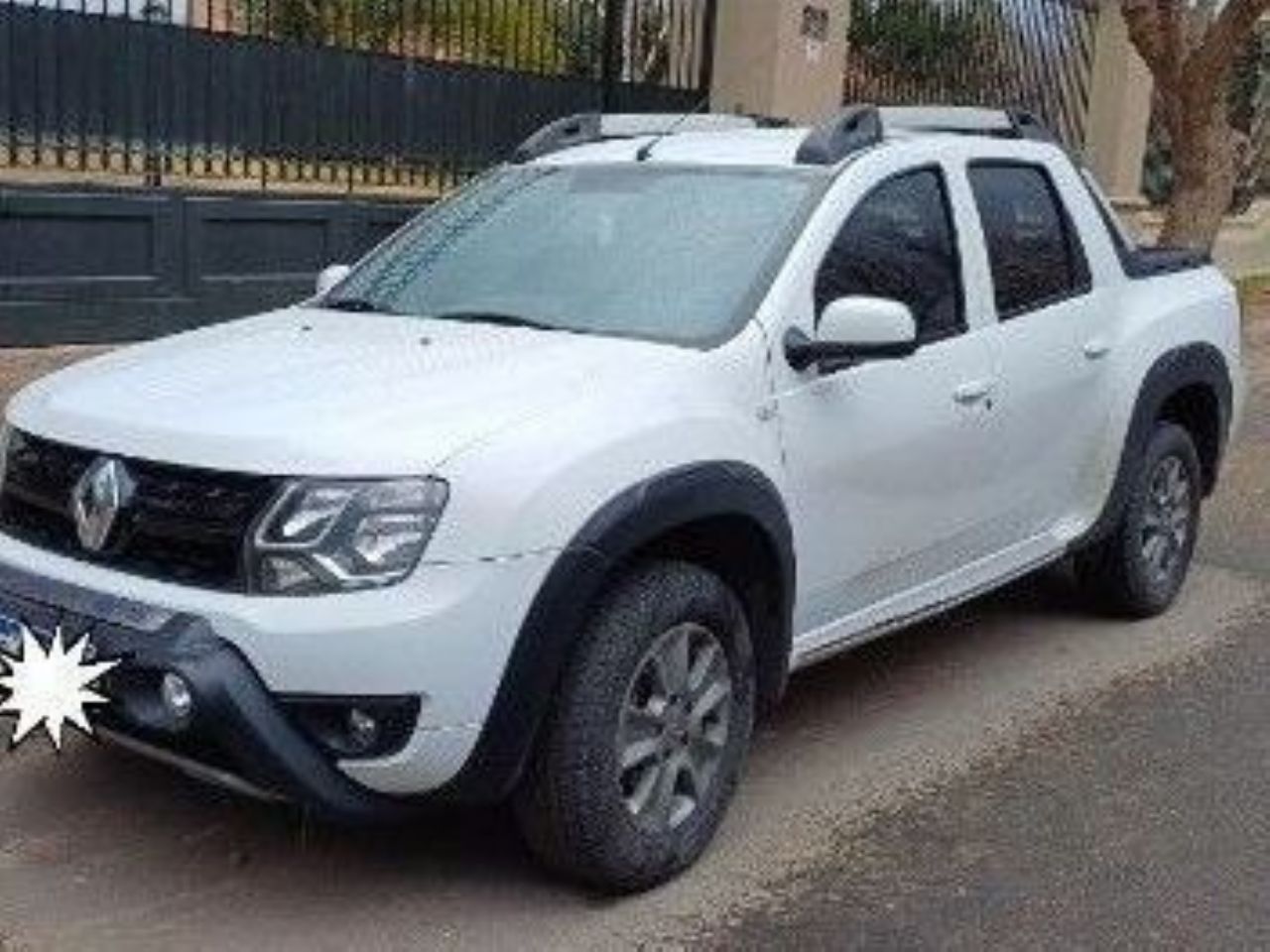 Renault Duster Oroch Usada en Mendoza, deRuedas