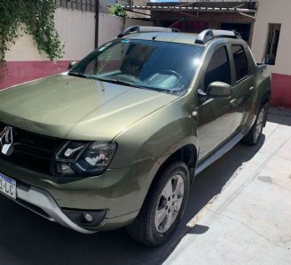 Renault Duster Oroch Usada en Córdoba Financiado